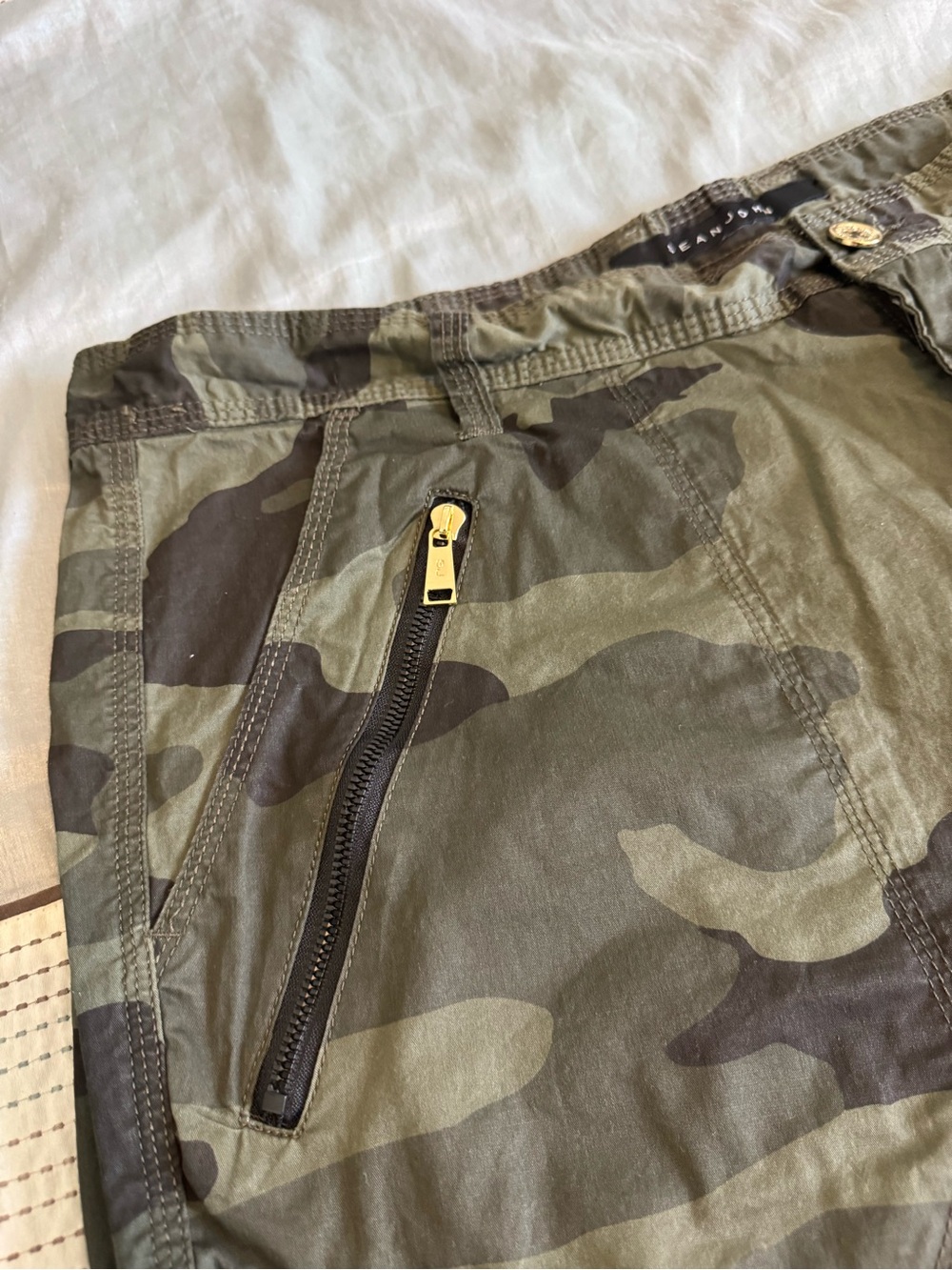 Sean John Men's Camo Cargo Shorts - Olive and Dark Green - Picture 5 of 6